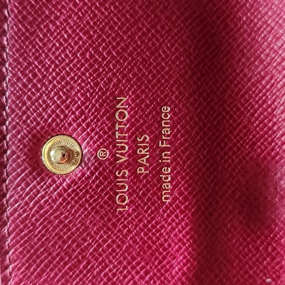 Louis Vuitton 4 key holder - Picture 7 of 13